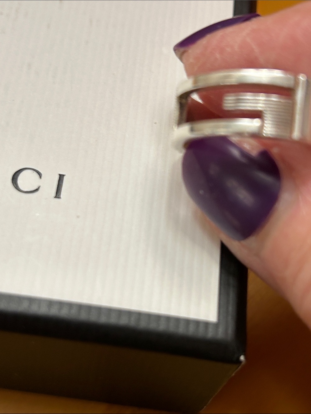 Gucci Silver Men's Ring size 9 with pouch,  care tags and box - Picture 4 of 11